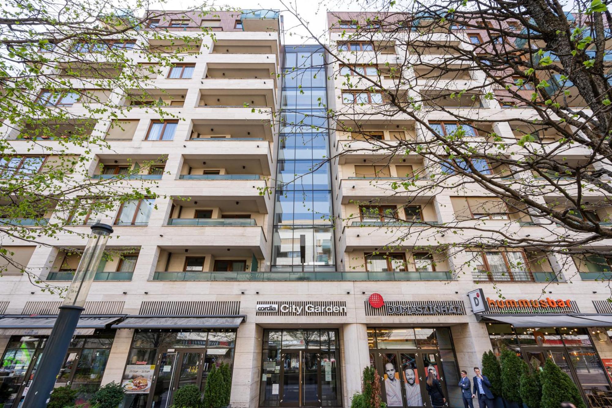 City Center Corvin Suite Apartment บูดาเปสต์ ภายนอก รูปภาพ